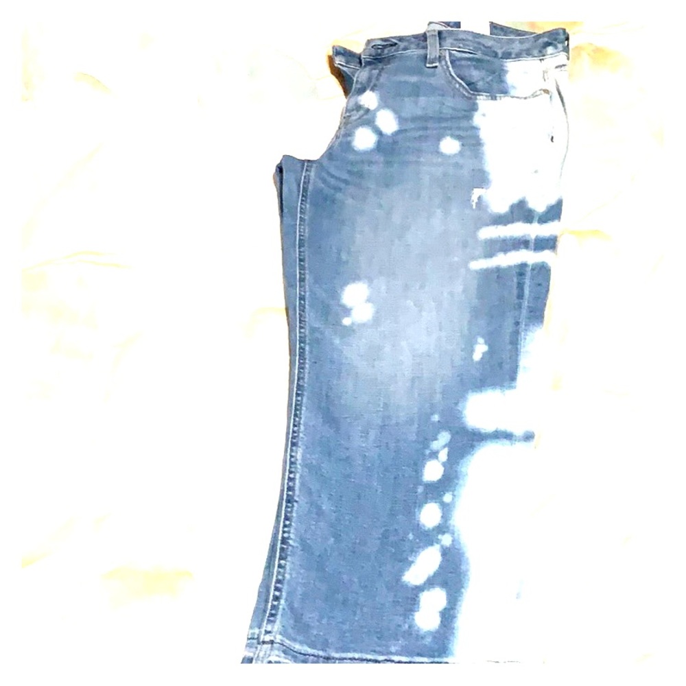 Women’s bleached boyfriend jeans
